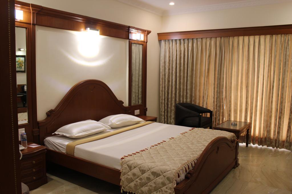 Paramount Inn Sriperumbudur Exterior foto